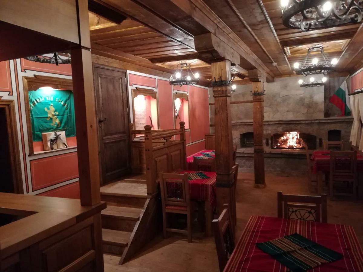 Hotel Once Upon A Time à Koprivchtitsa Extérieur photo